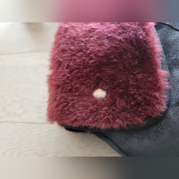 UGG Layna boots size 8.5 - Picture 5 of 9